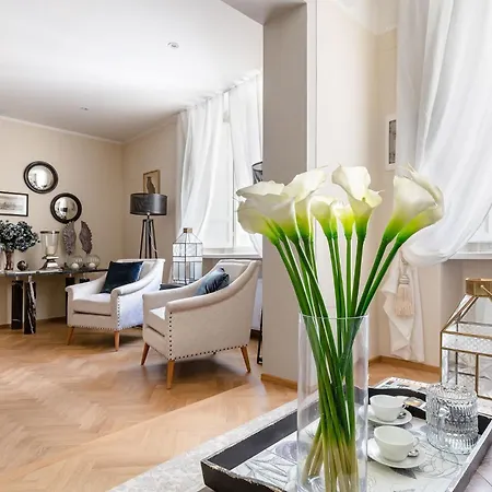 Apartment Casa San Frediano 3 Luxury Bedrooms And A Charming View Inside The Walls *