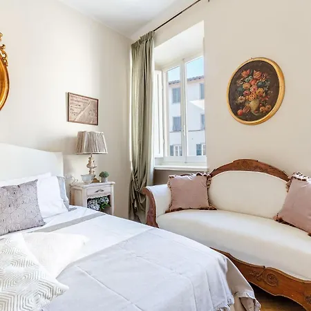 Casa San Frediano 3 Luxury Bedrooms And A Charming View Inside The Walls
